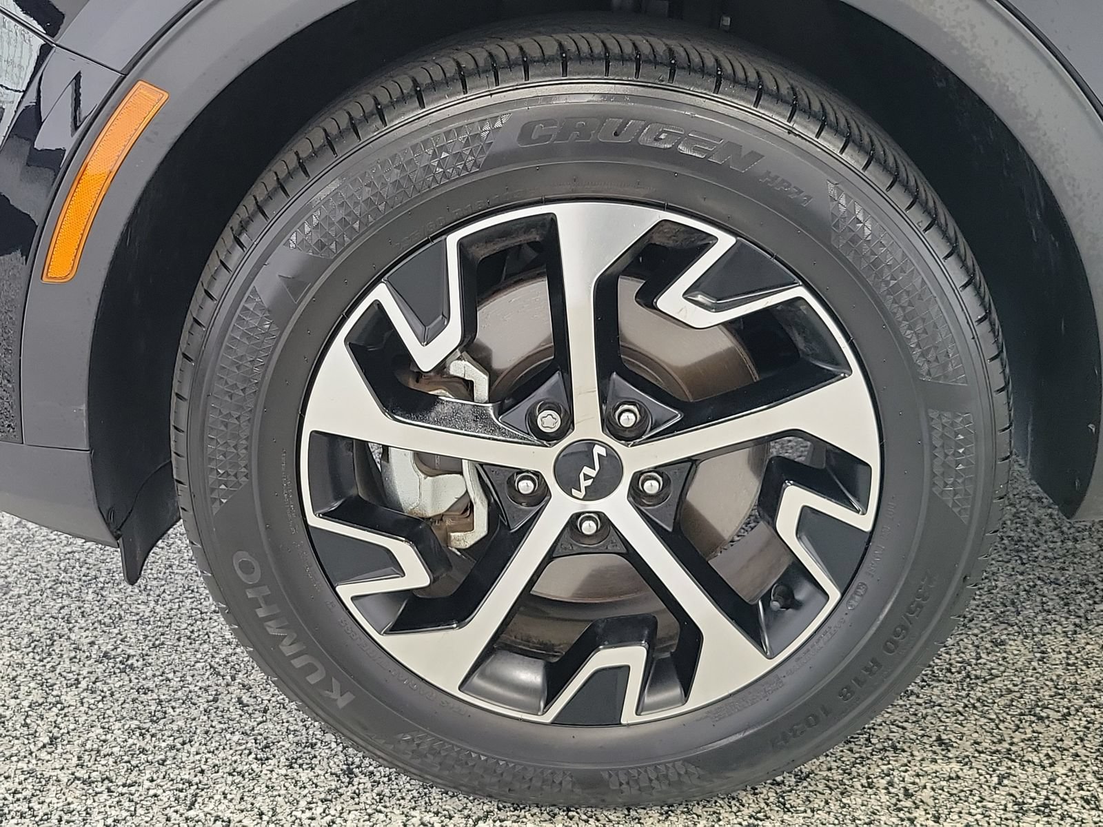 Used 2024 Kia Sportage EX AWD/4WD image 7