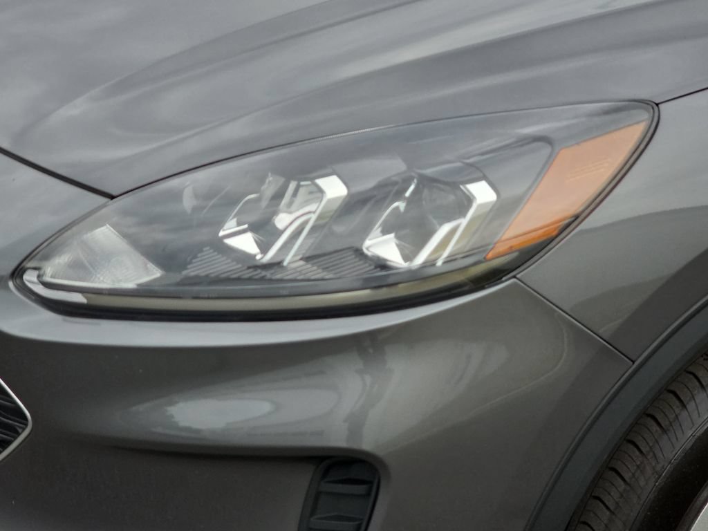 Certified 2021 Ford Escape SE w/ Cold Weather Package AWD/4WD image 27