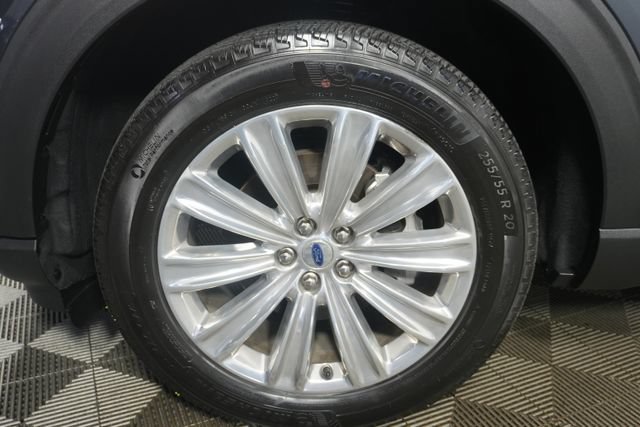 Certified 2023 Ford Explorer Limited w/ Equipment Group 301A AWD/4WD image 9