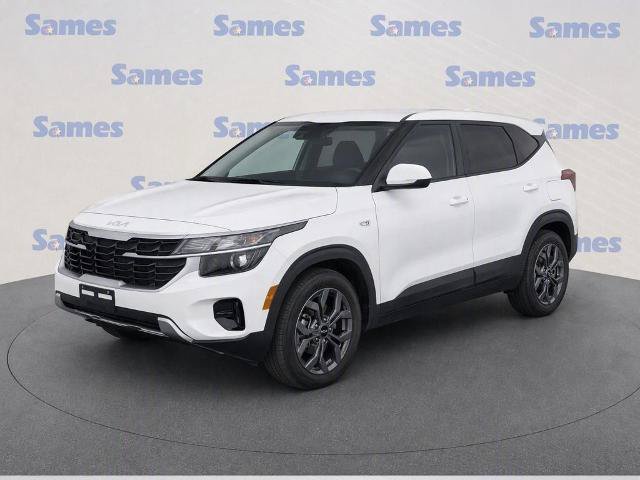 Used 2025 Kia Seltos LX AWD/4WD image 2