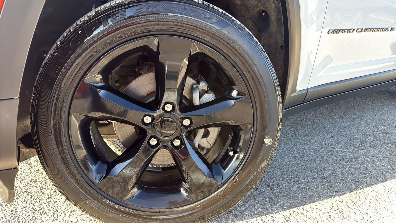 Used 2022 Jeep Grand Cherokee Altitude RWD image 28