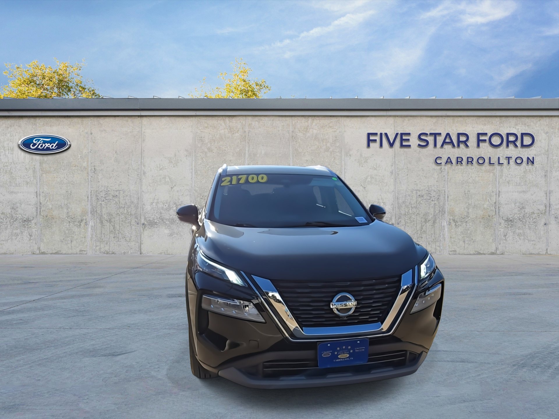 Used 2021 Nissan Rogue SV w/ Premium Package image 4