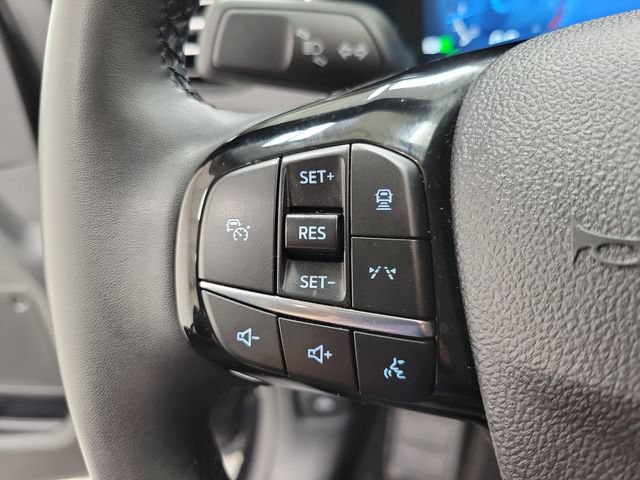 Certified 2025 Ford Escape Platinum AWD/4WD image 23