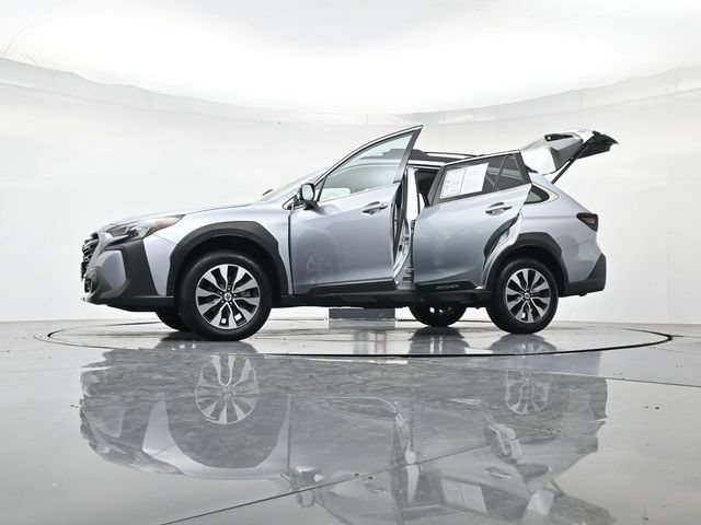 Used 2025 Subaru Outback Touring AWD/4WD image 57