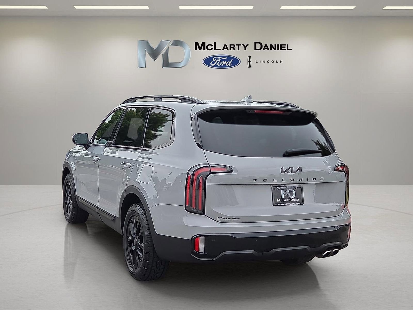 Used 2025 Kia Telluride SX Prestige X-Pro AWD/4WD image 4