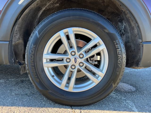 Certified 2022 Ford Explorer XLT w/ Equipment Group 202A image 15