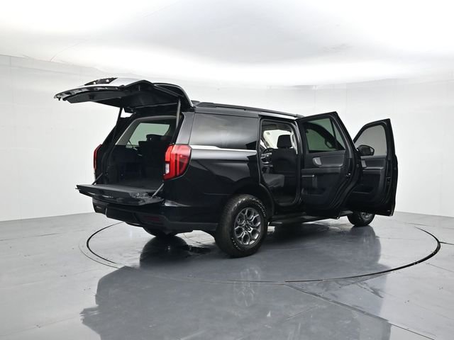 Certified 2025 Ford Expedition Active image 50