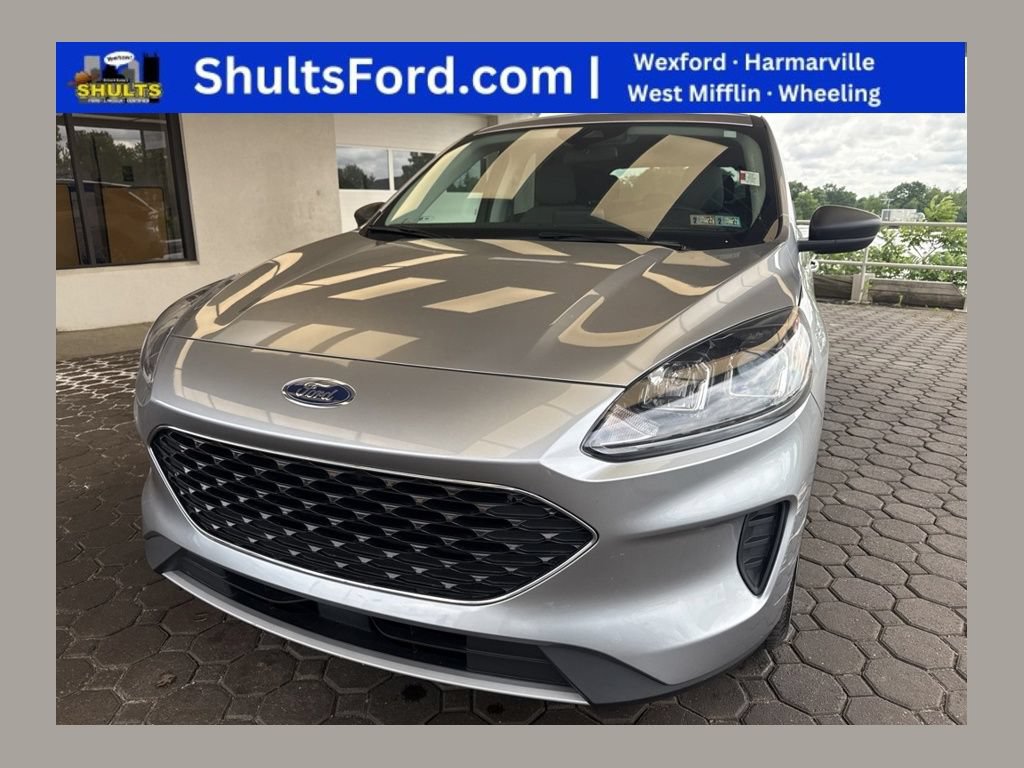 Certified 2022 Ford Escape SE w/ Convenience Package AWD/4WD image 1