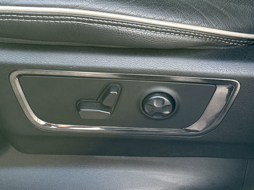 Used 2024 RAM 1500 Limited image 25