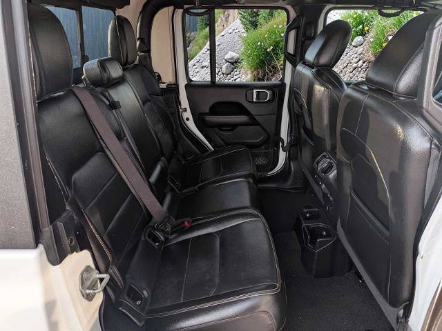 Used 2020 Jeep Gladiator Overland AWD/4WD image 17