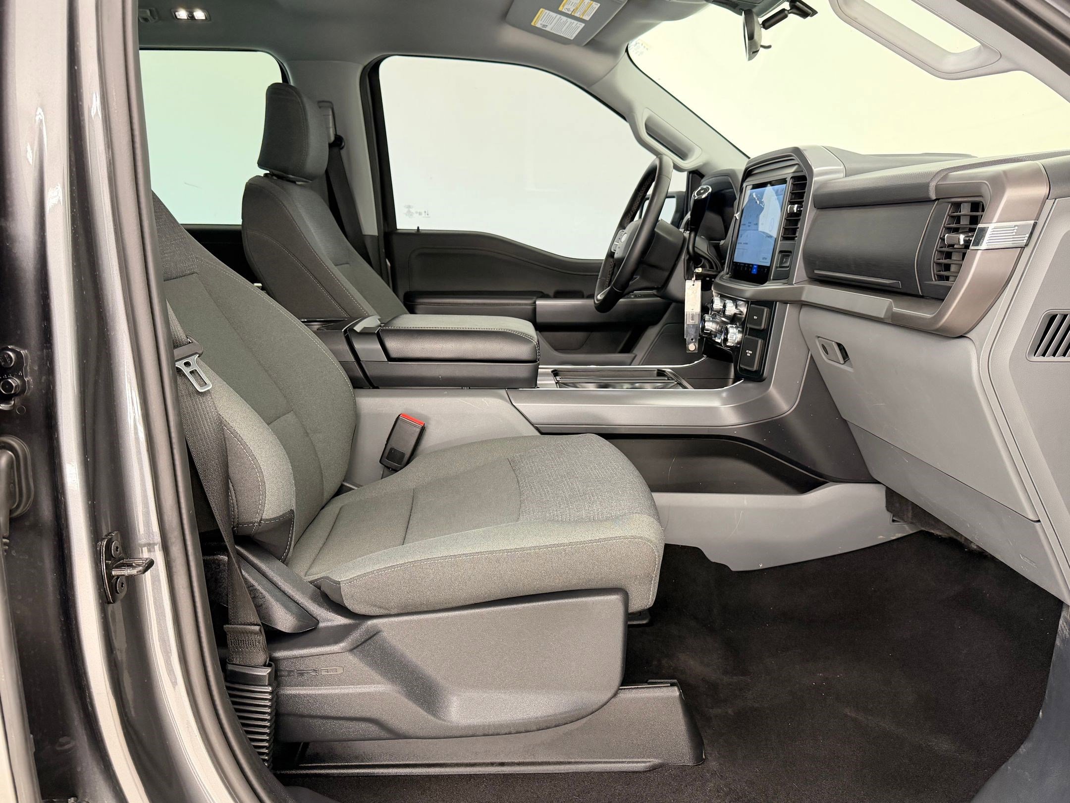 Certified 2025 Ford F150 XLT w/ Equipment Group 301A Standard image 30