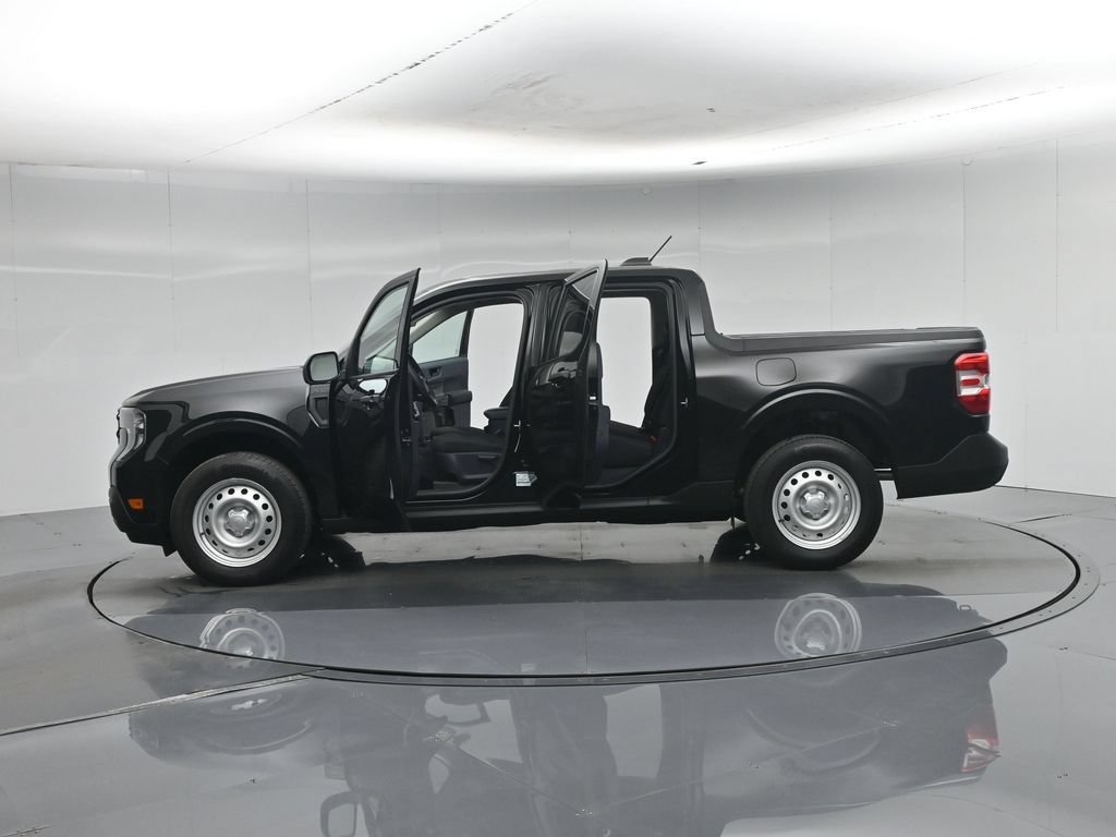 Certified 2025 Ford Maverick XL FWD image 5