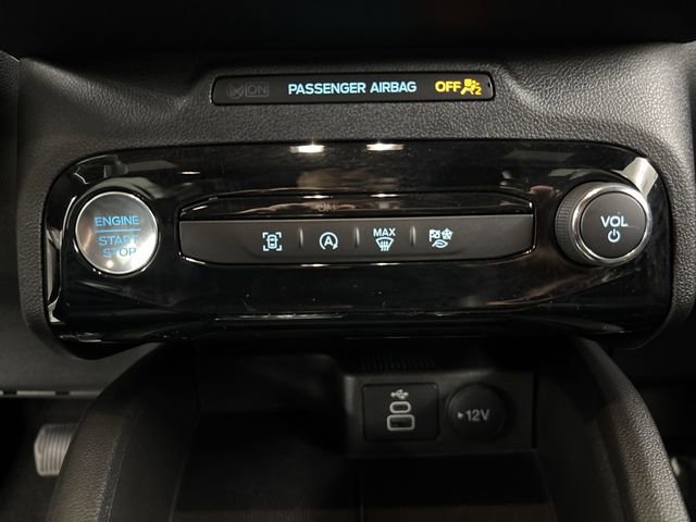 Certified 2025 Ford Escape ST-Line w/ Tech Pack #1 image 32