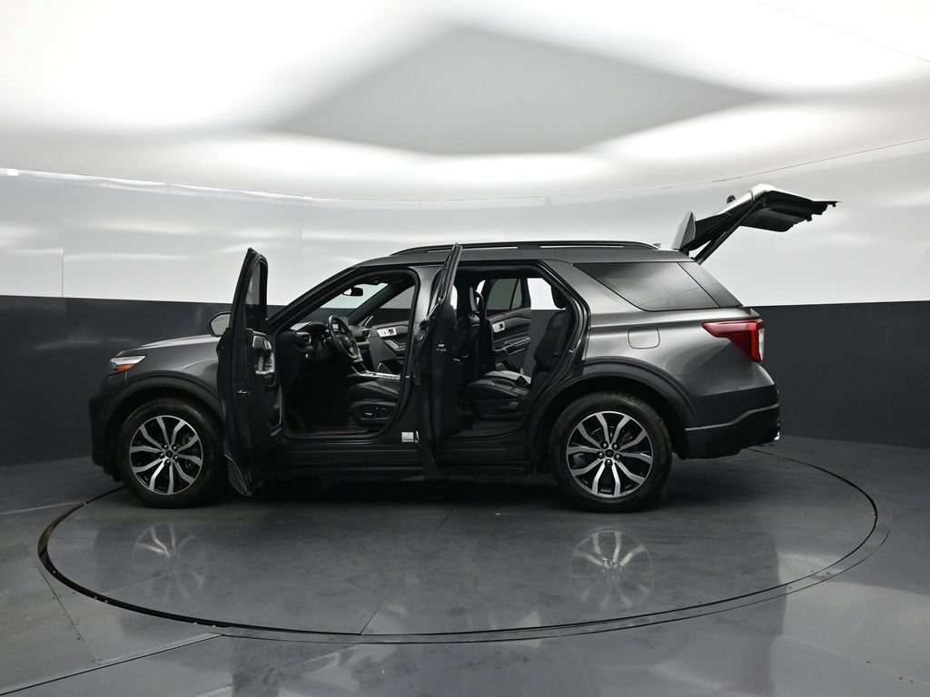 Certified 2020 Ford Explorer ST w/ Premium Technology Package AWD/4WD image 38