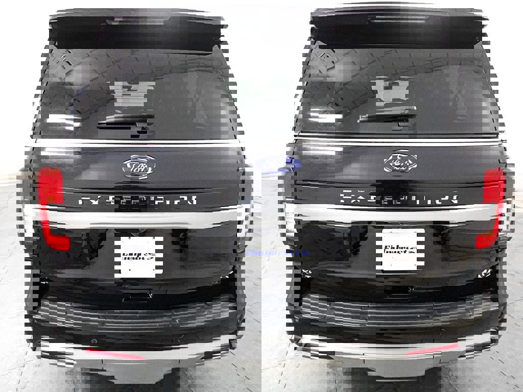 Certified 2024 Ford Expedition Max XLT image 4