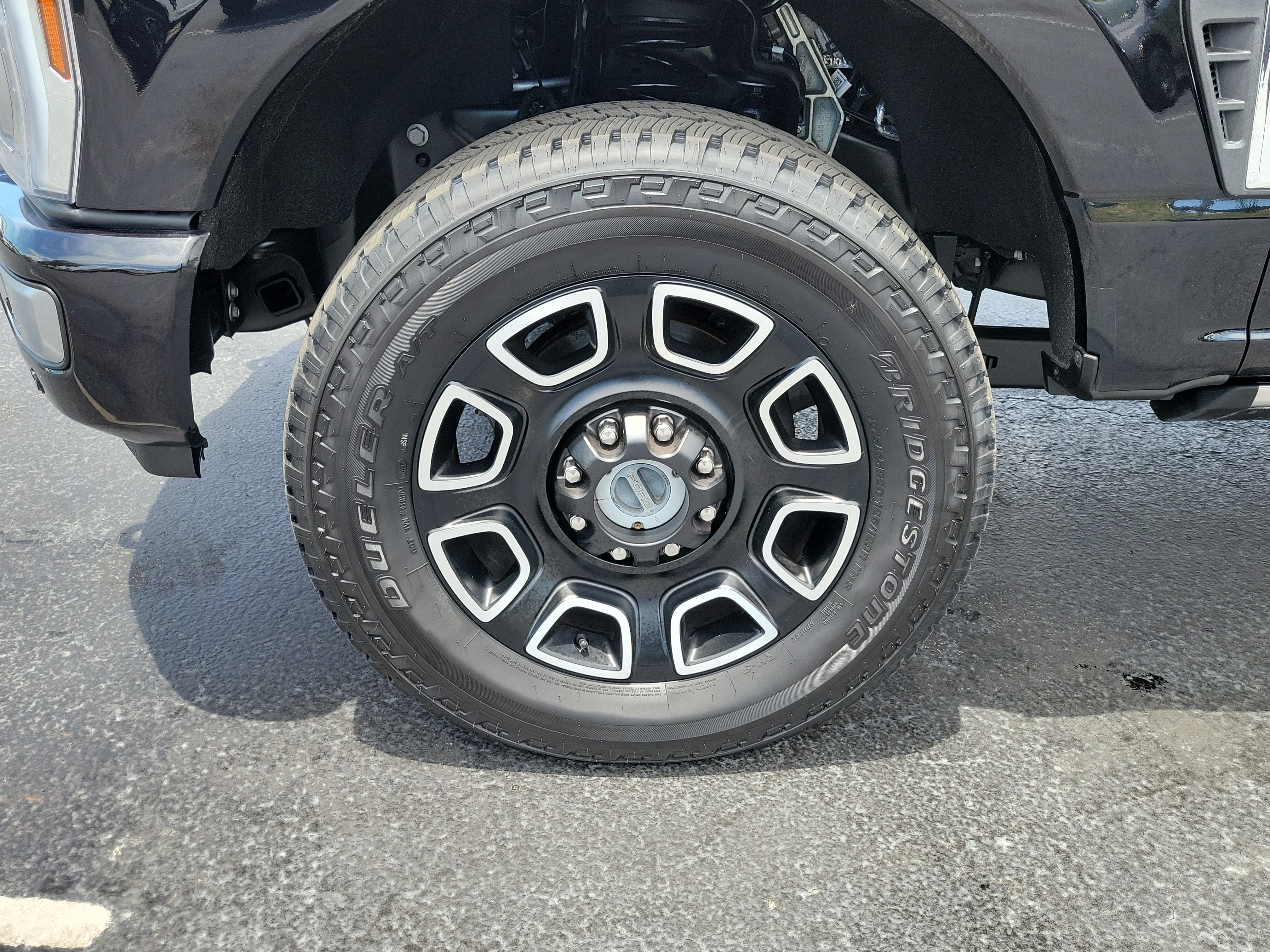 Certified 2024 Ford F250 Platinum AWD/4WD image 5