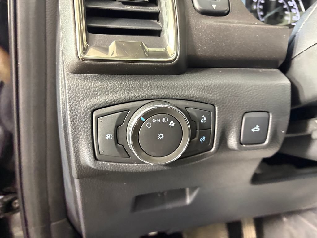Certified 2021 Ford Ranger Lariat w/ Tremor Off-Road Package AWD/4WD image 14