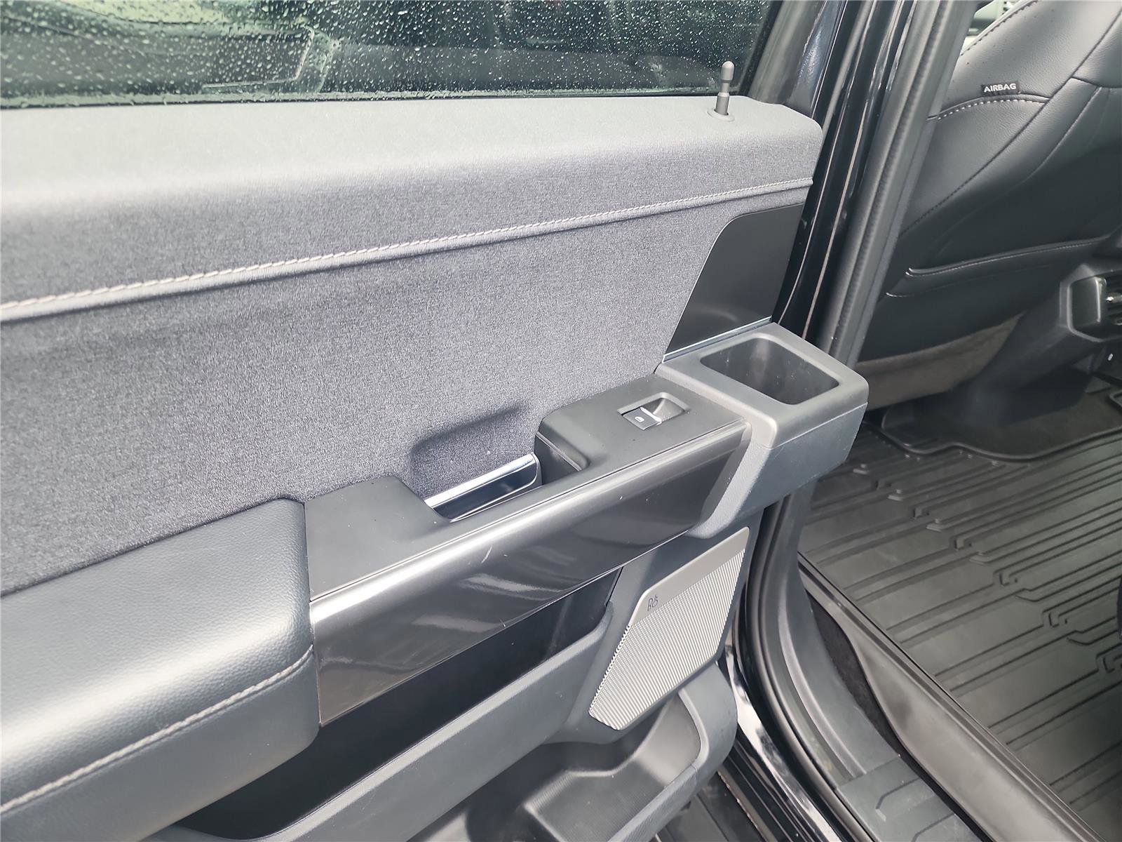 Certified 2022 Ford F150 Lariat w/ Equipment Group 502A High image 19