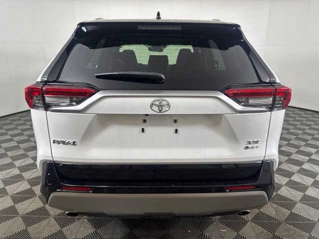 Used 2025 Toyota RAV4 XSE w/ Advanced Technology Package AWD/4WD image 22