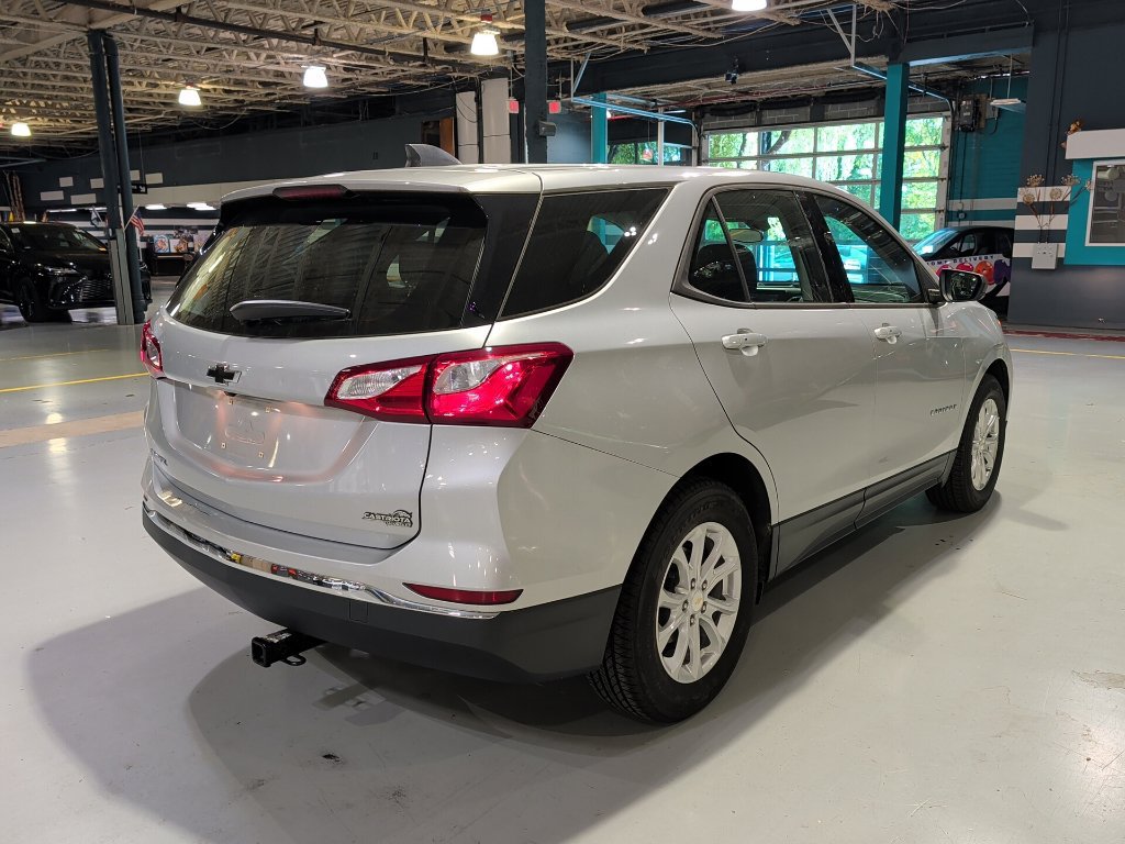 Used 2018 Chevrolet Equinox LS FWD image 9