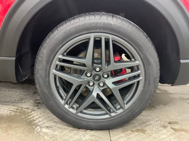 Certified 2025 Ford Explorer ST-Line w/ ST-Line Street Pack image 17