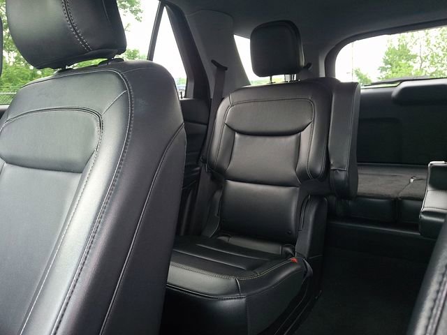 Certified 2023 Ford Explorer XLT w/ Equipment Group 202A AWD/4WD image 21