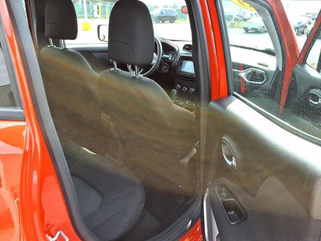 Used 2019 Jeep Renegade Sport image 27