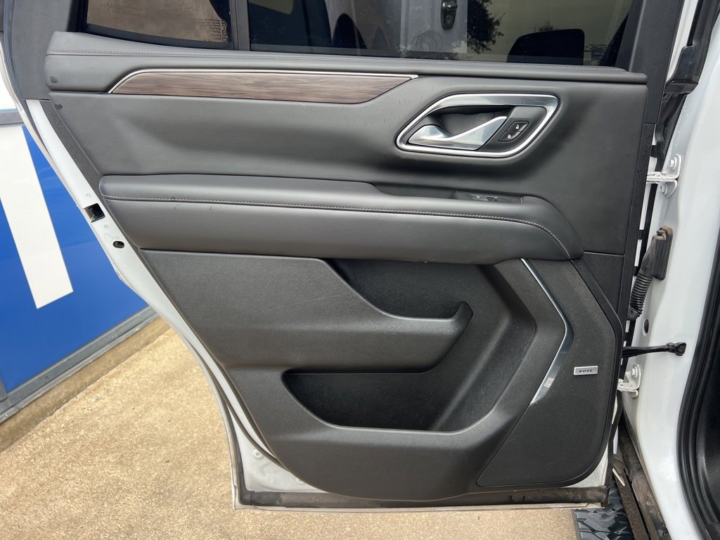 Used 2021 Chevrolet Tahoe Z71 w/ Z71 Off-Road Package image 18