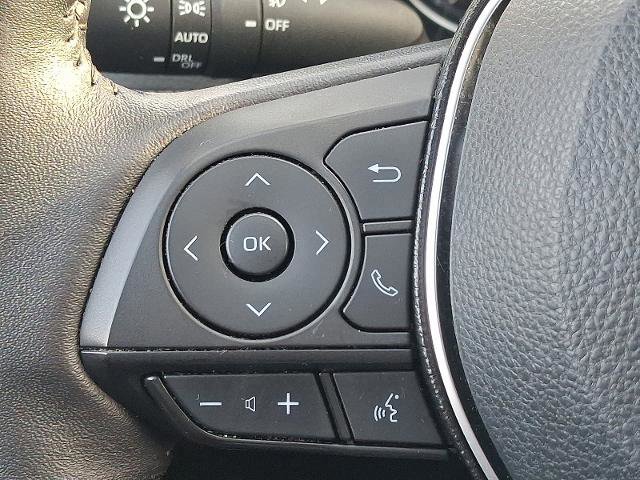 Used 2021 Toyota RAV4 XLE w/ Convenience Package image 22