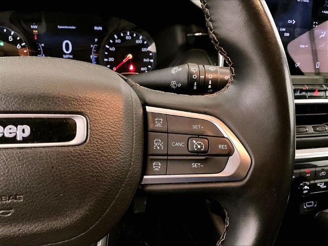 Used 2022 Jeep Compass Limited AWD/4WD image 18