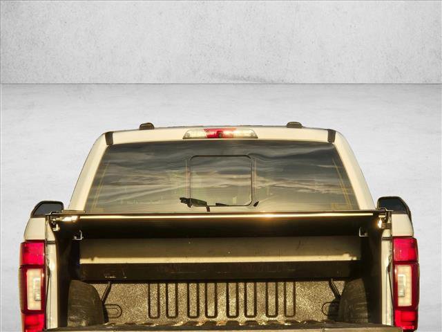 Certified 2022 Ford F350 Lariat w/ Lariat Ultimate Package image 4