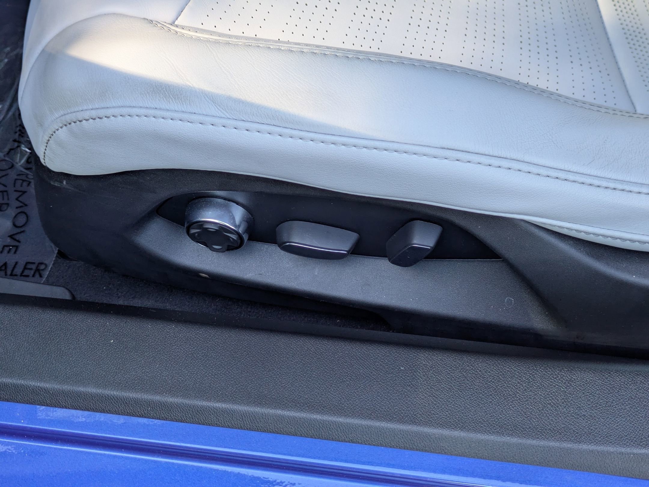 Used 2022 Chevrolet Corvette Stingray Premium Conv w/ Z51 Performance Package image 14