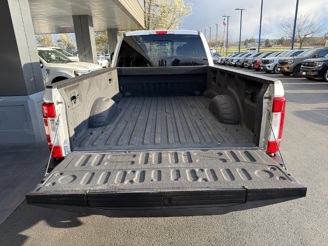 Certified 2017 Ford F350 Lariat w/ Camper Package image 17