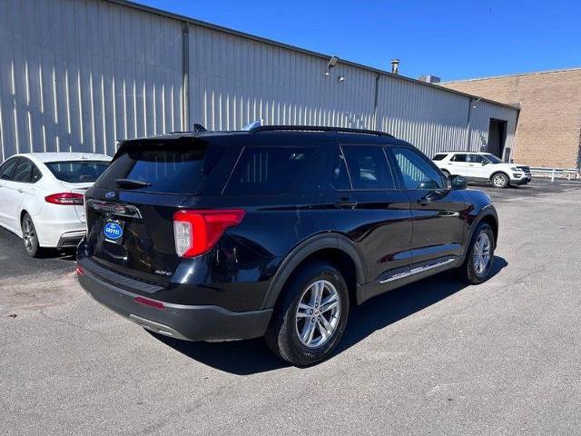 Certified 2021 Ford Explorer XLT w/ Equipment Group 202A image 3