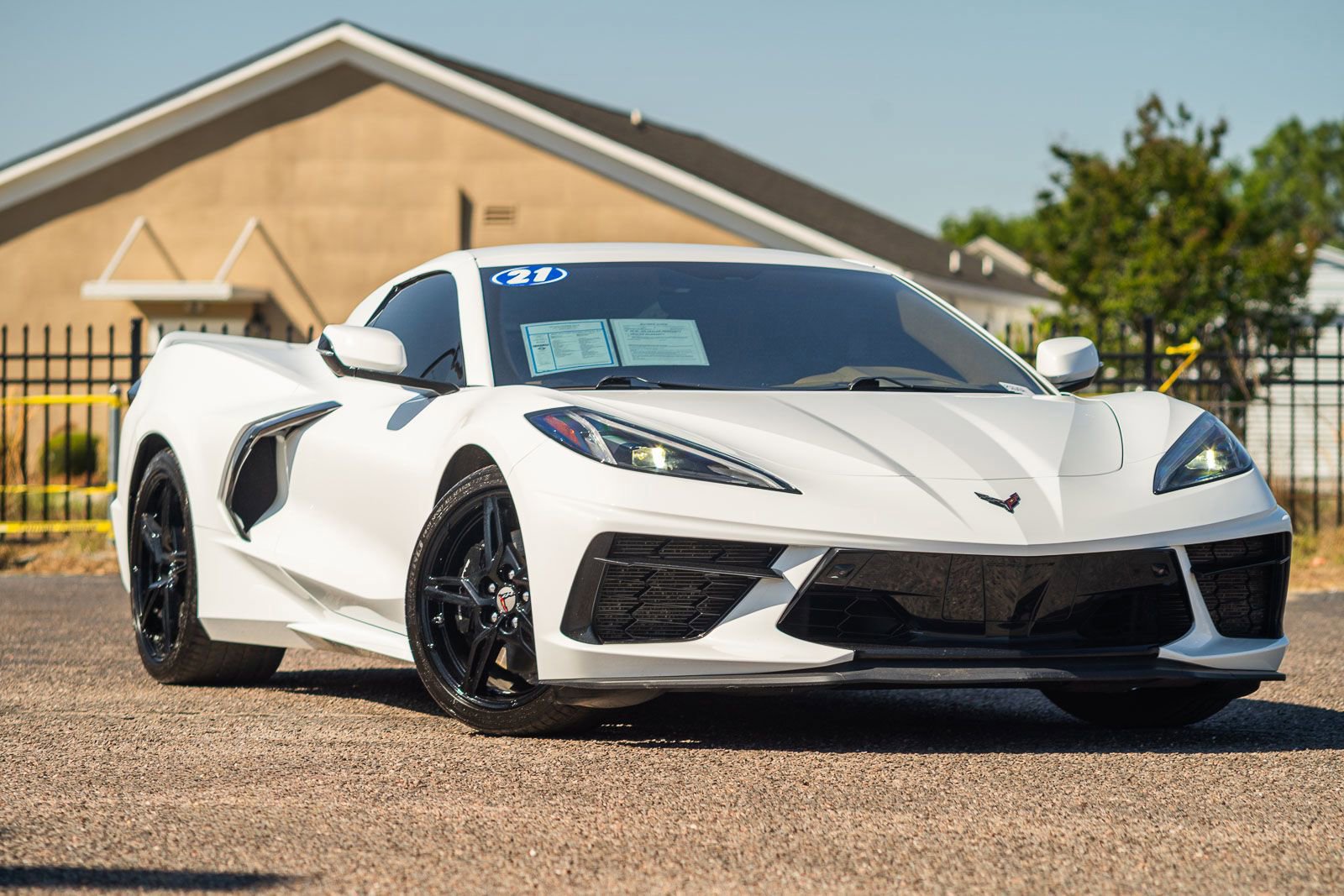 Used 2021 Chevrolet Corvette Stingray Premium Conv w/ Z51 Performance Package image 13