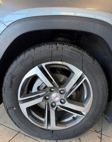 Used 2021 GMC Terrain SLT w/ Infotainment Package II AWD/4WD image 25