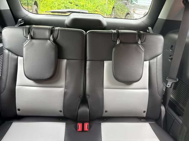 Certified 2023 Ford Explorer XLT w/ Equipment Group 202A AWD/4WD image 33