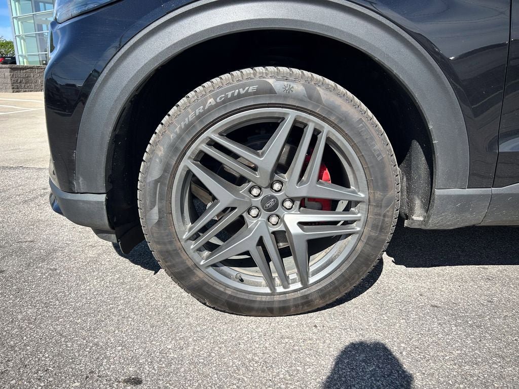Certified 2025 Ford Explorer ST-Line w/ ST-Line Street Pack AWD/4WD image 39