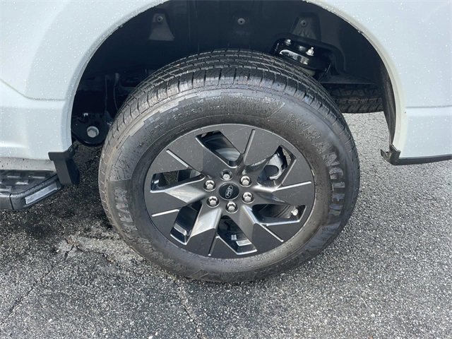 Certified 2023 Ford F150 Lightning Lariat image 38