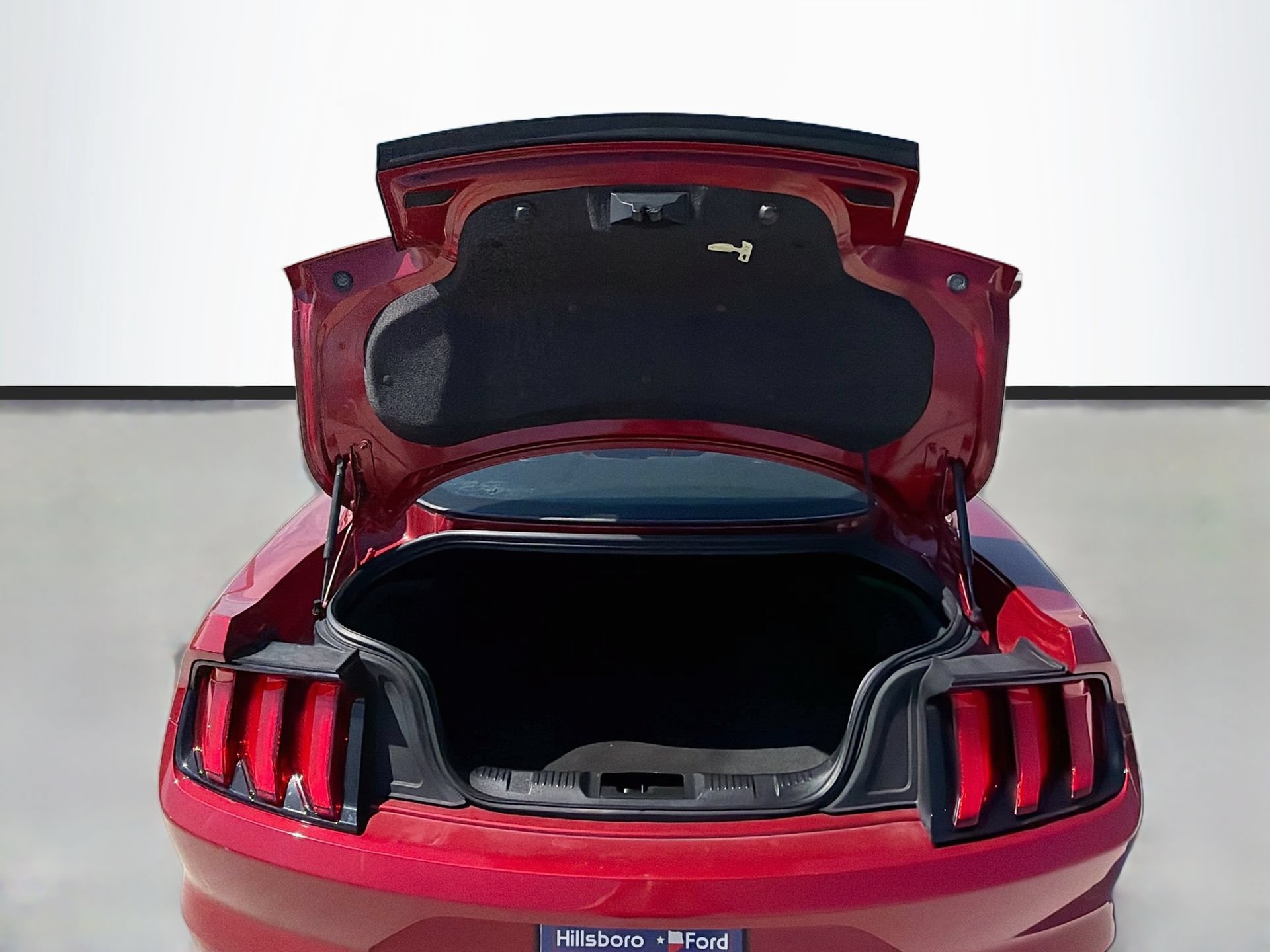 Certified 2023 Ford Mustang Coupe RWD image 23