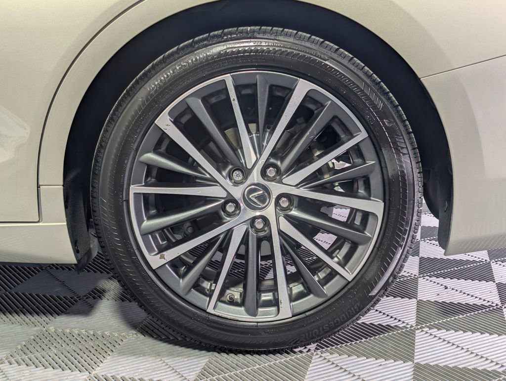 Used 2023 Lexus ES 300h w/ Premium Package image 23