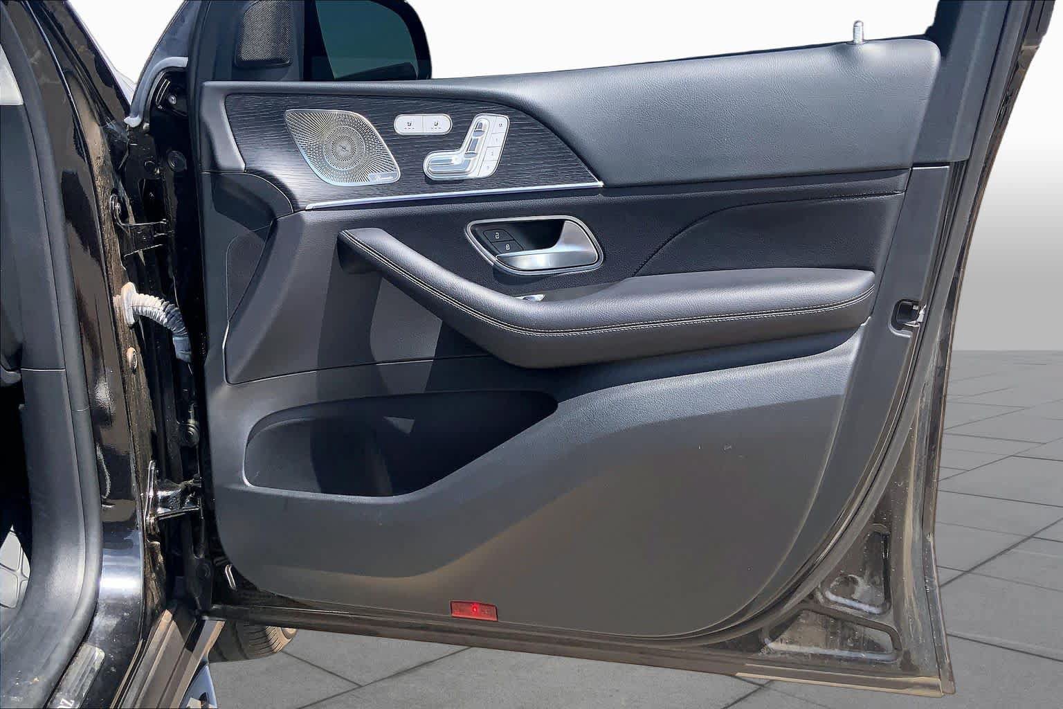 Used 2024 Mercedes-Benz GLE 350 4MATIC image 23