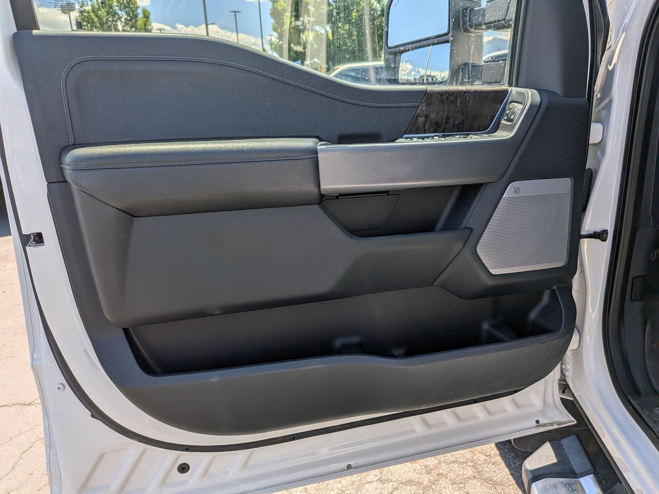 Certified 2024 Ford F350 Lariat AWD/4WD image 16