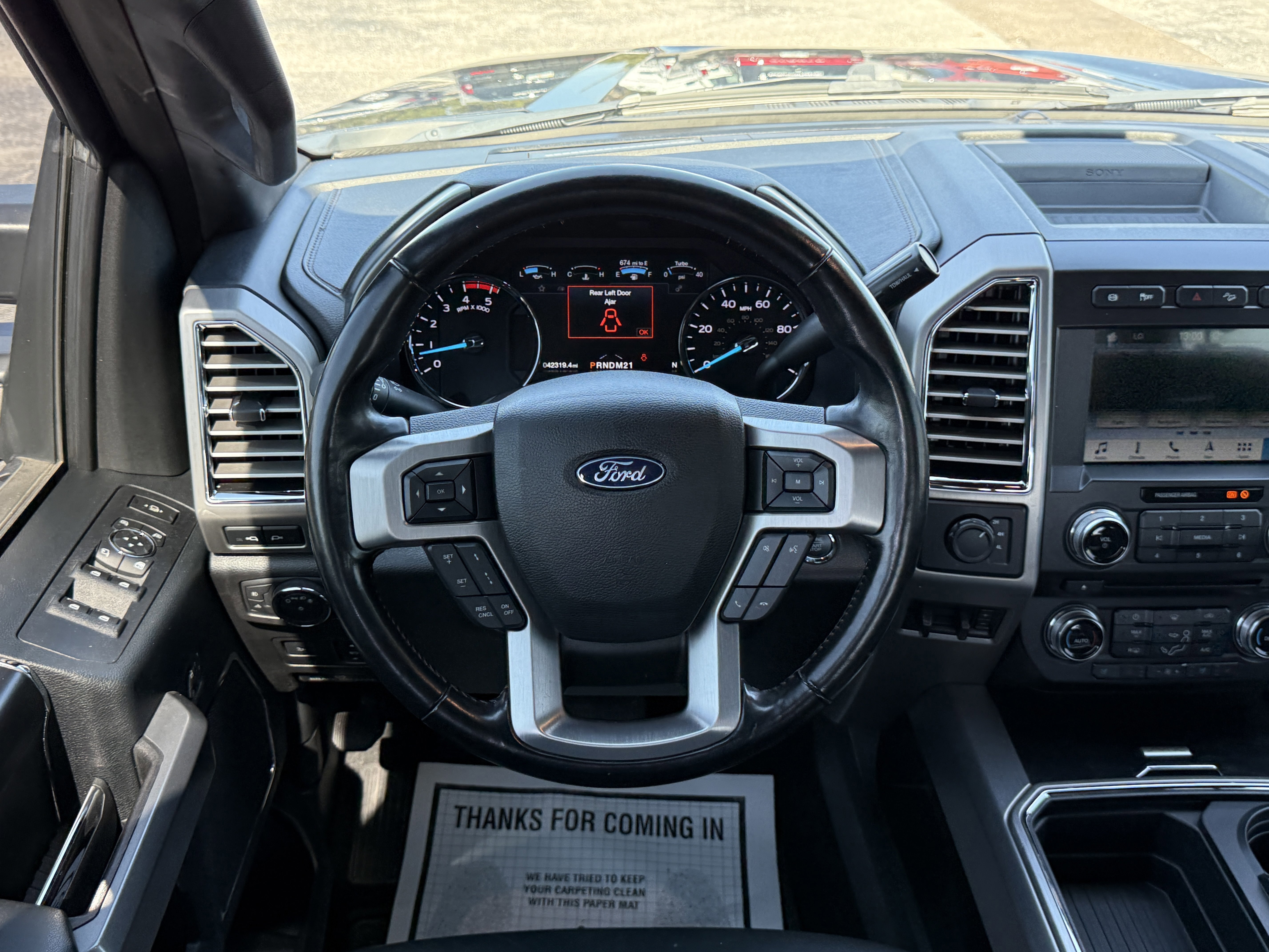 Certified 2018 Ford F450 Platinum w/ Platinum Ultimate Package image 10
