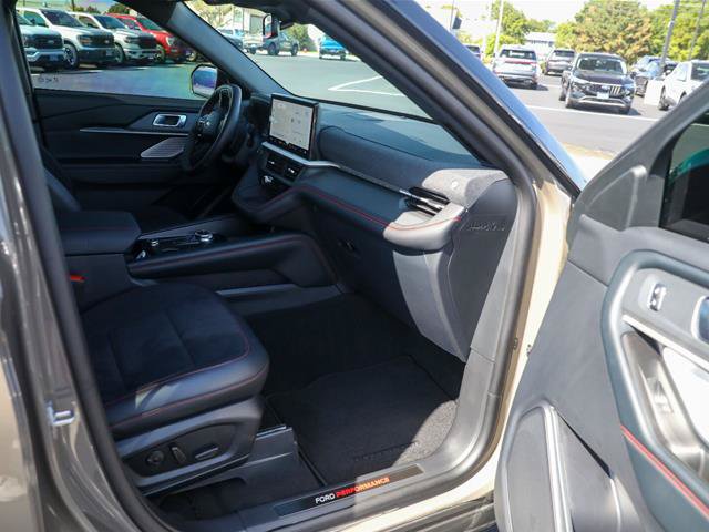Certified 2026 Ford Explorer ST AWD/4WD image 34