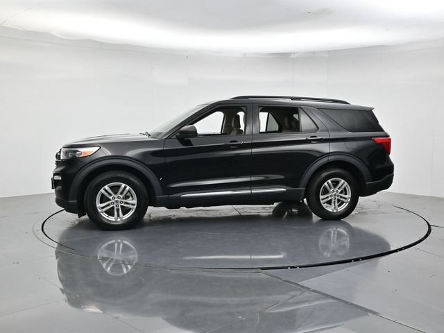 Certified 2023 Ford Explorer XLT w/ Equipment Group 202A AWD/4WD image 6