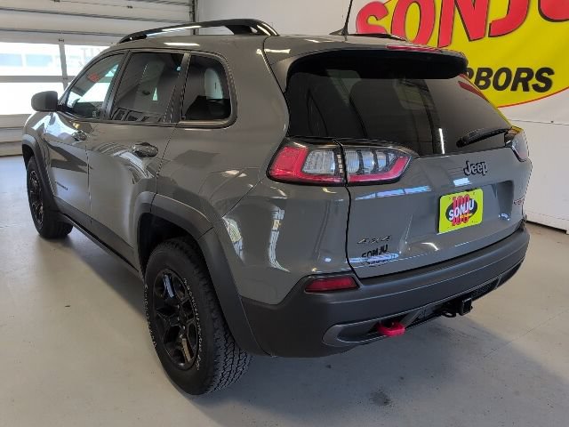 Used 2022 Jeep Cherokee Trailhawk w/ Trailhawk Elite Value Package AWD/4WD image 3