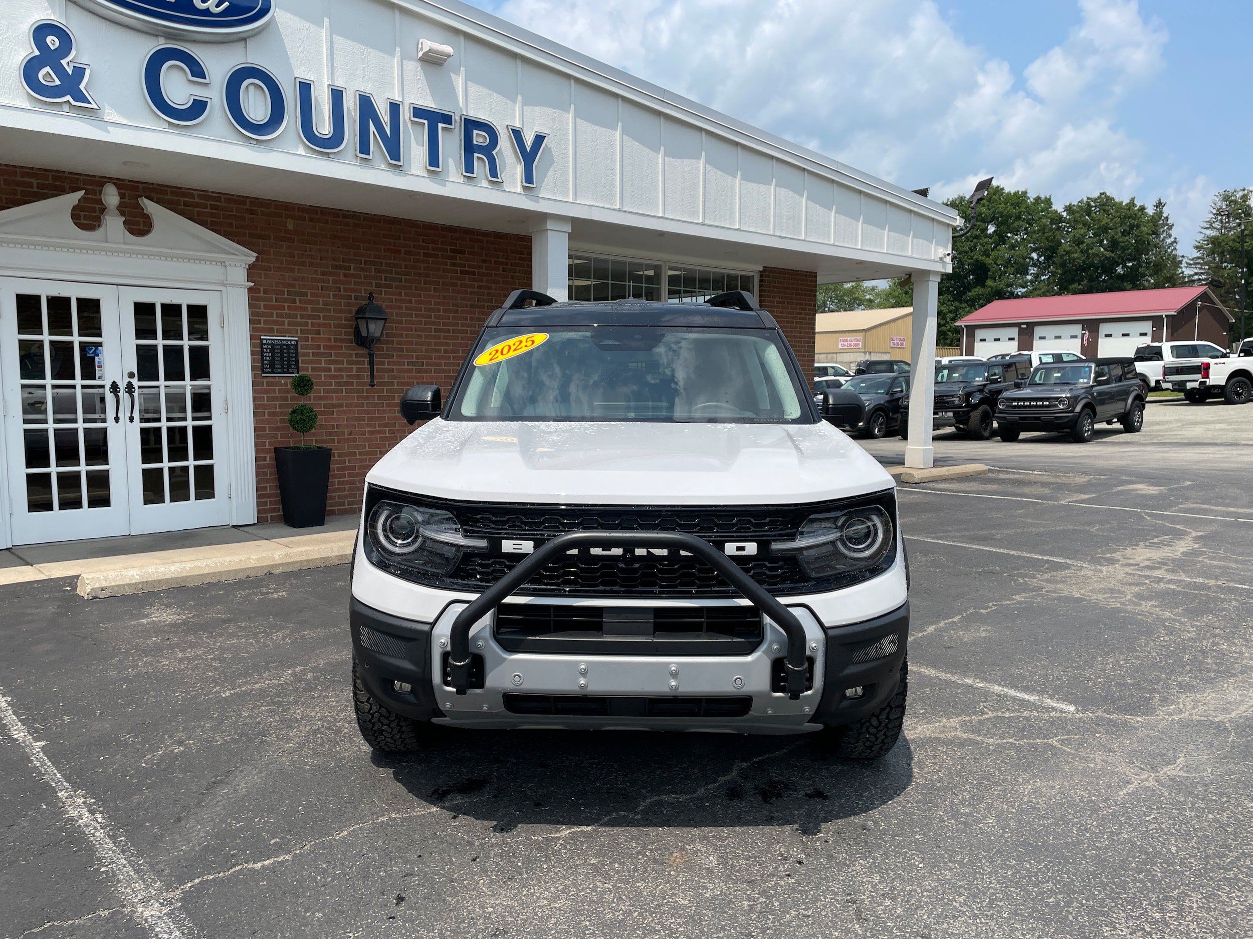 Certified 2025 Ford Bronco Sport Badlands w/ Sasquatch Badlands Package AWD/4WD image 2