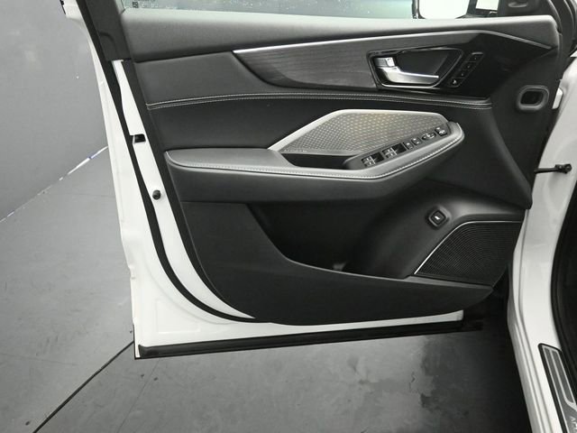 Used 2024 Acura MDX SH-AWD w/ Advance Package image 21