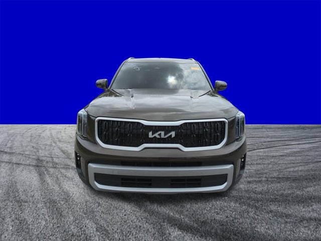 Used 2023 Kia Telluride EX w/ EX Captain's Chair Package AWD/4WD image 9